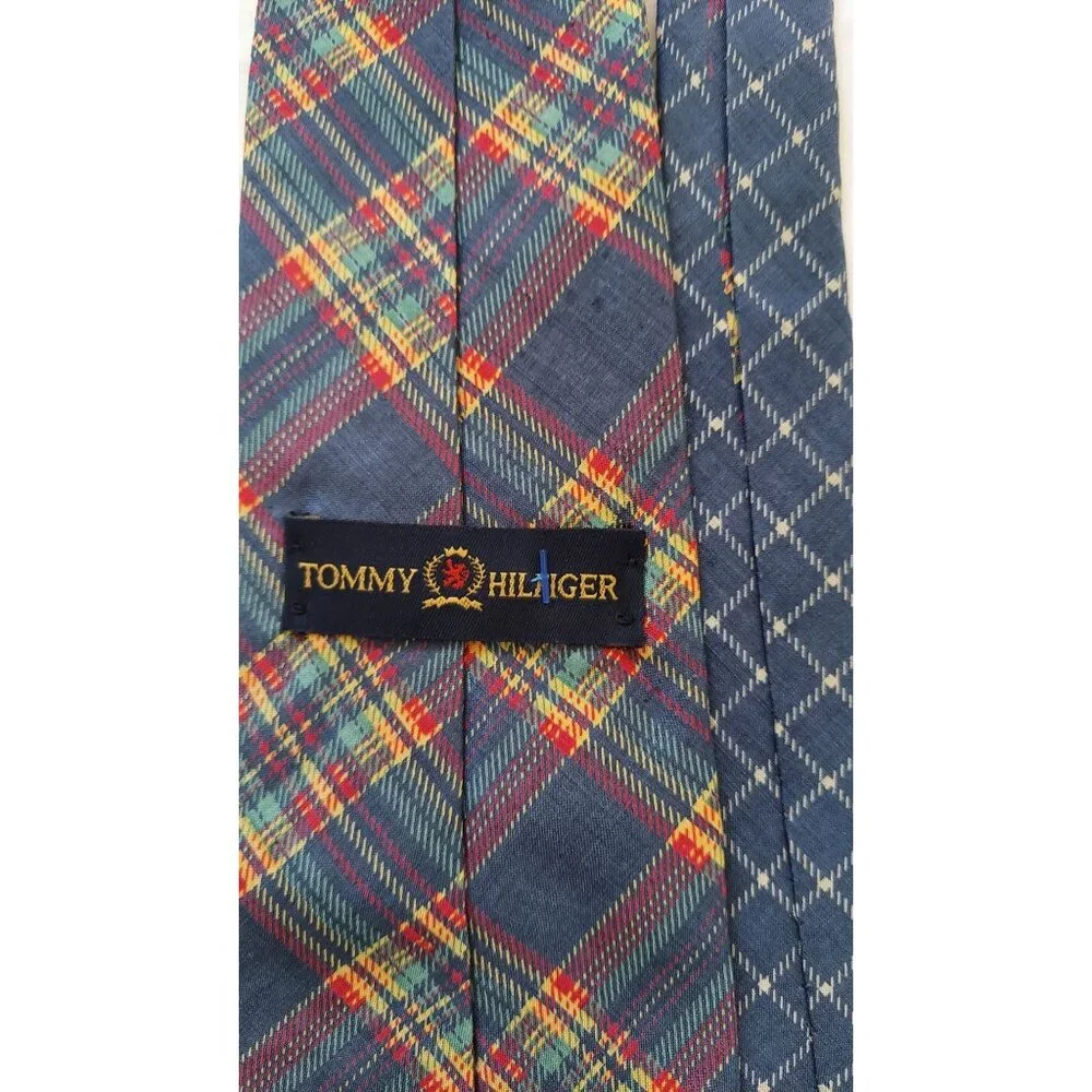 Tommy Hilfiger Plaid 100% Italian Silk with Lion Crest Standard Tie Green Lining